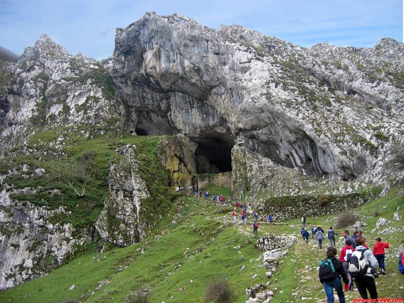 Cueva de San Adrián